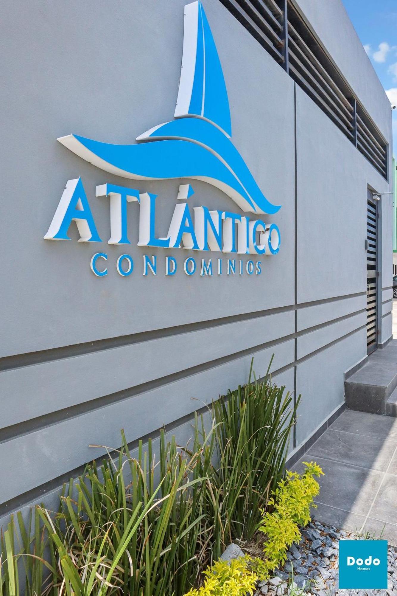 Residencial A 5 Min. De Plaza Comercial Apartment *