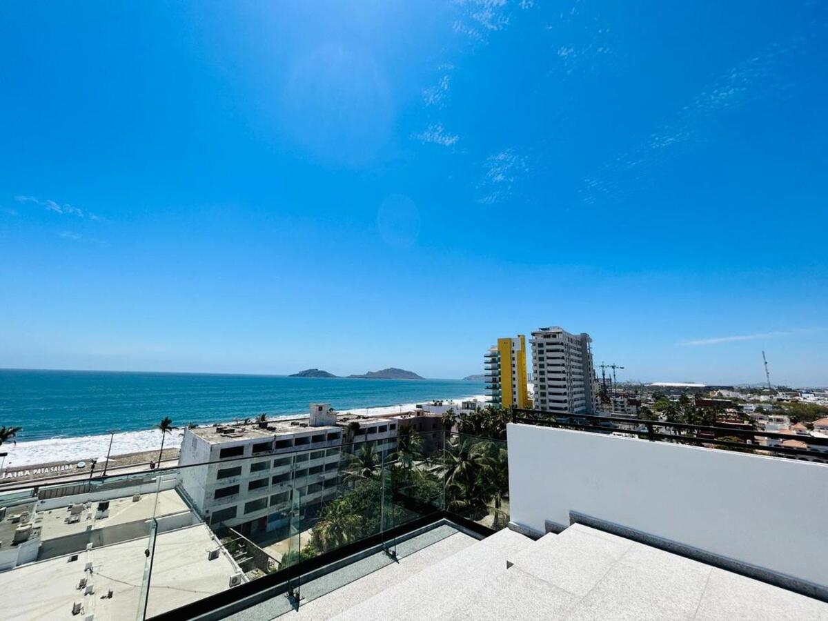 Beautiful 50 Steps From The Torre Q Mazatlan