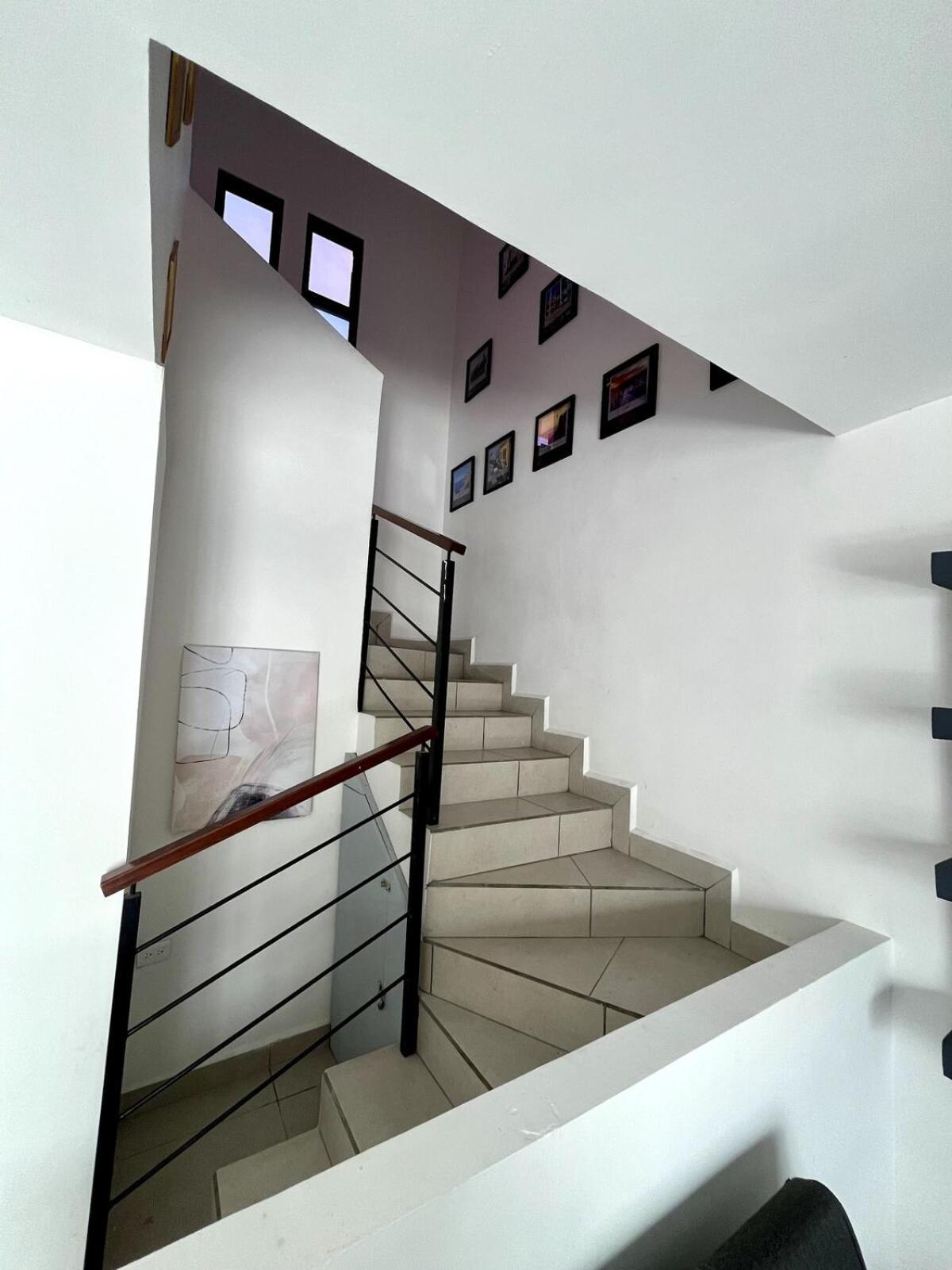 Casa Exclusiva Con Alberca En Privada Cerca De Galeria Mazatlan