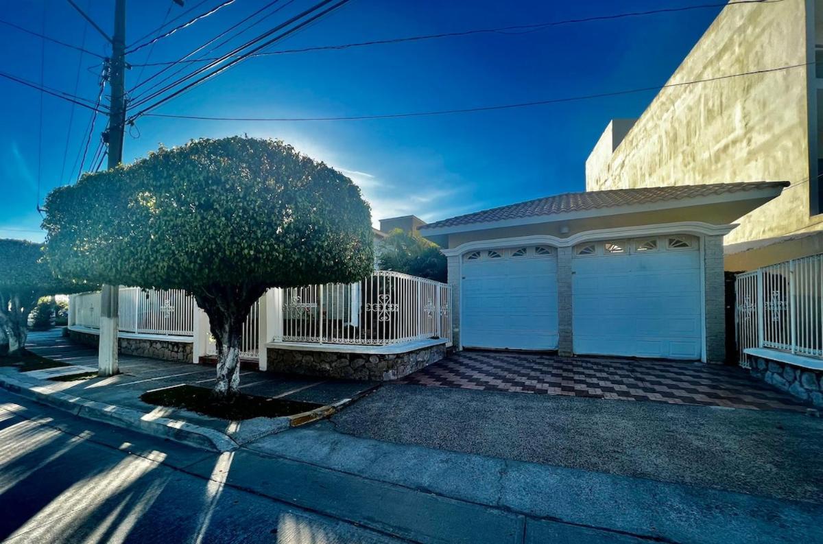 Holiday home Casa Lomas En Zona Dorada, 5 Minutos De La Playa *