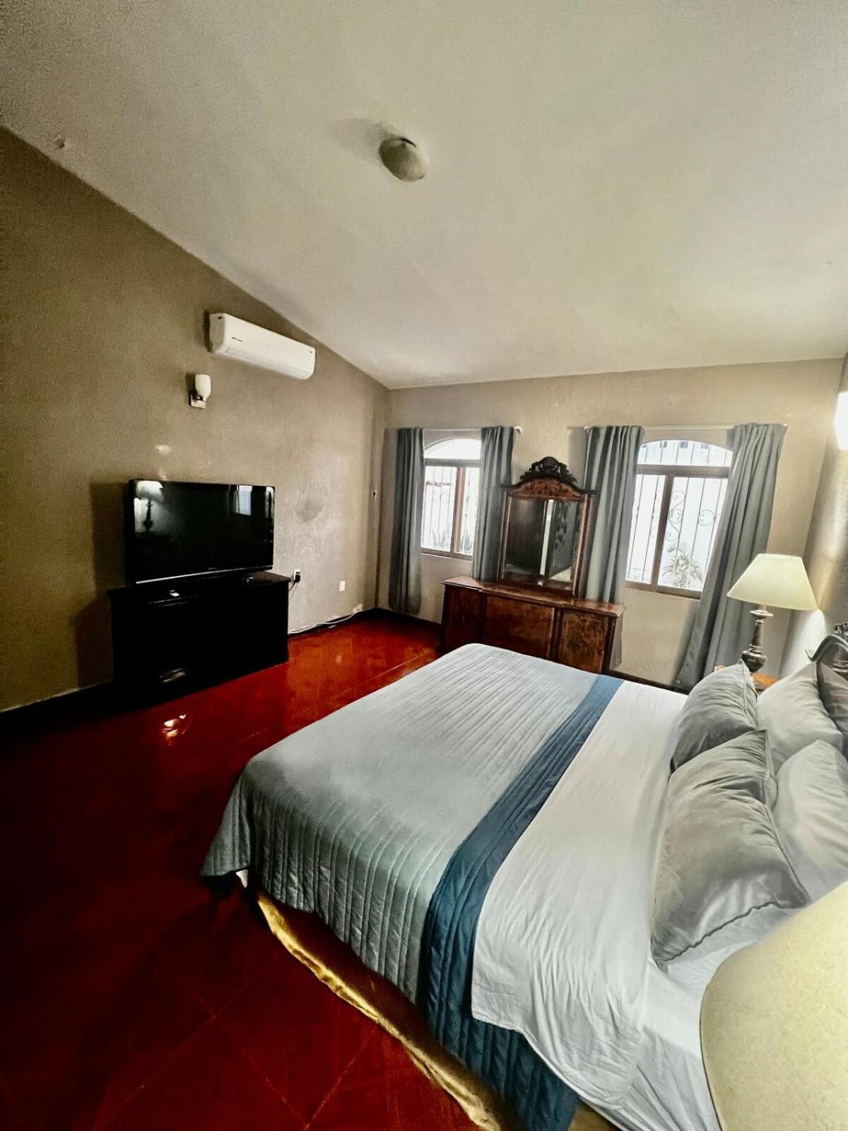 Casa Lomas En Zona Dorada, 5 Minutos De La Playa Mazatlan