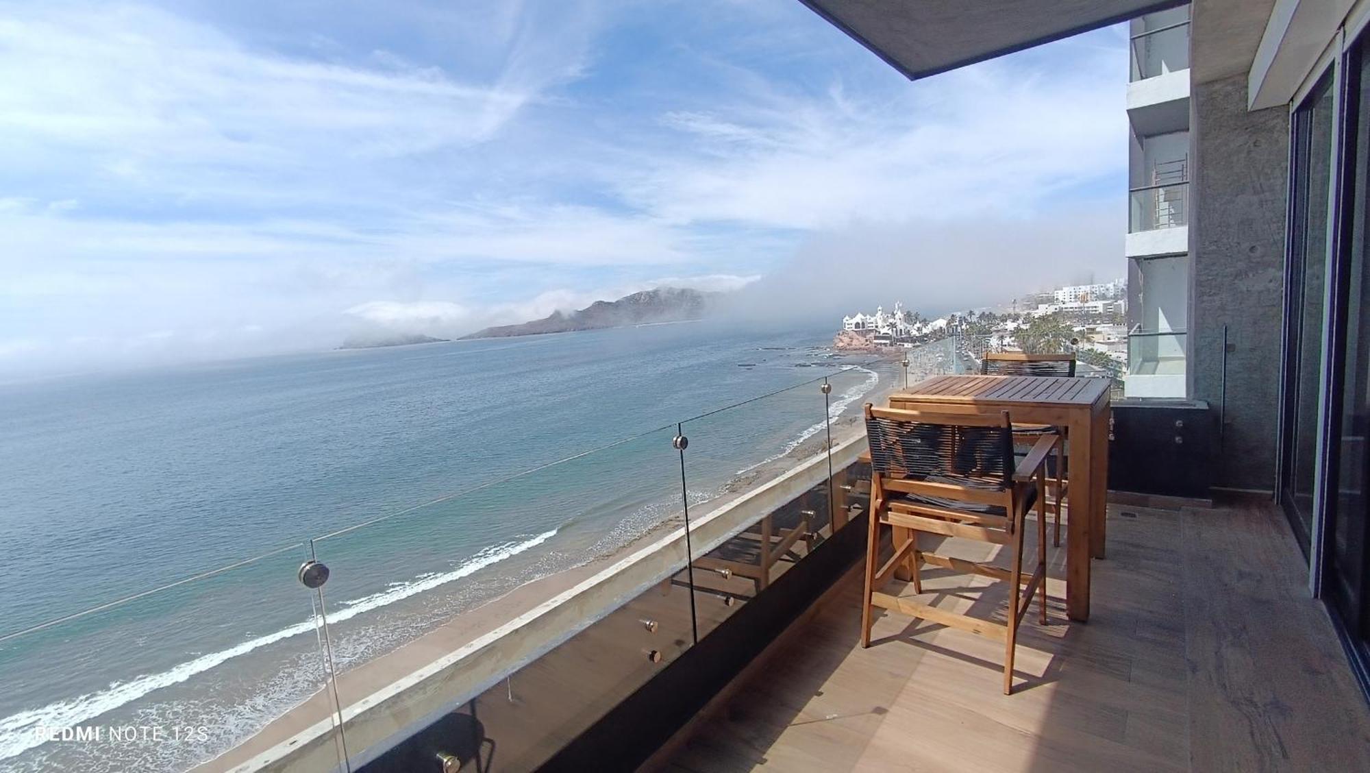 Malecon De 9 Apartment