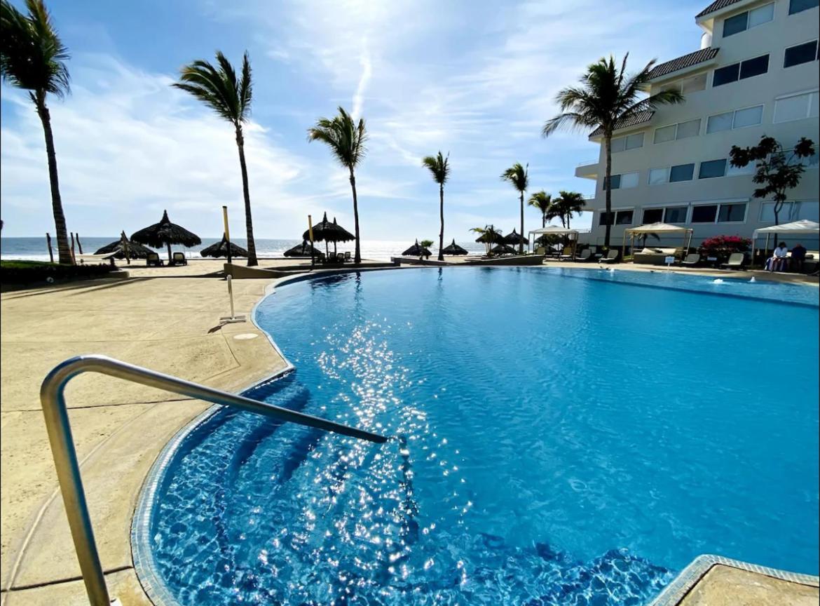A Pie De Playa Con Alberca Jacuzzi Vista Al Mar Apartment