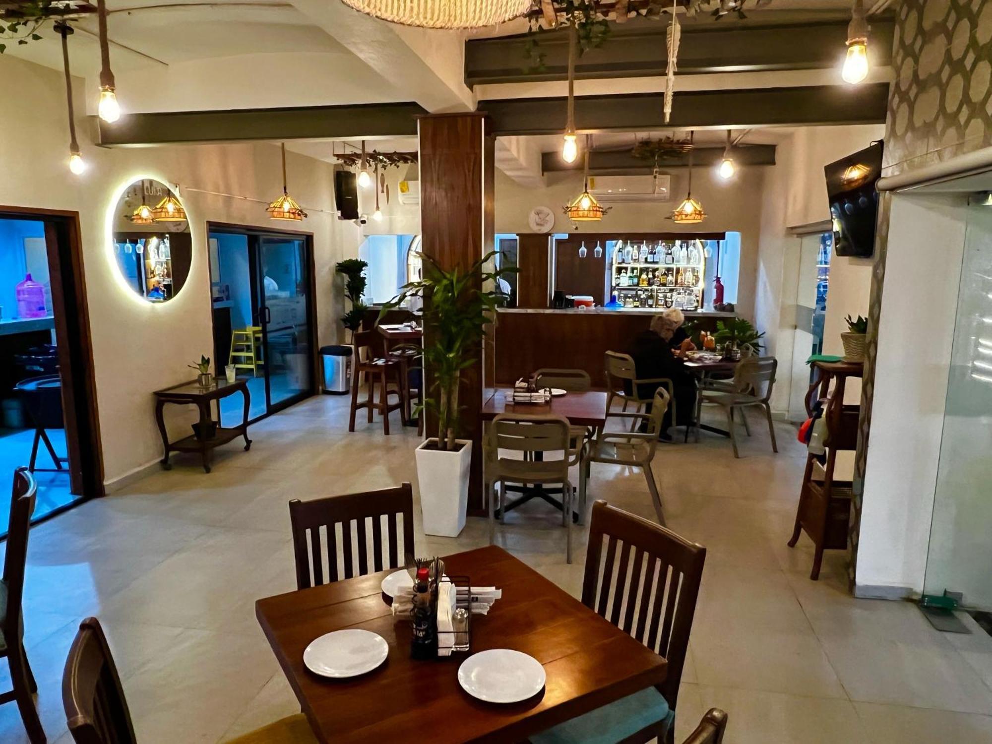 La Siesta Hotel