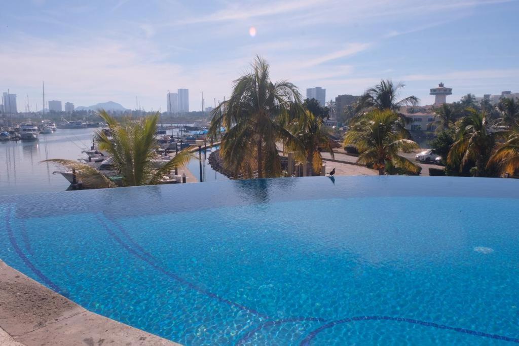 Pm * Mazatlan
