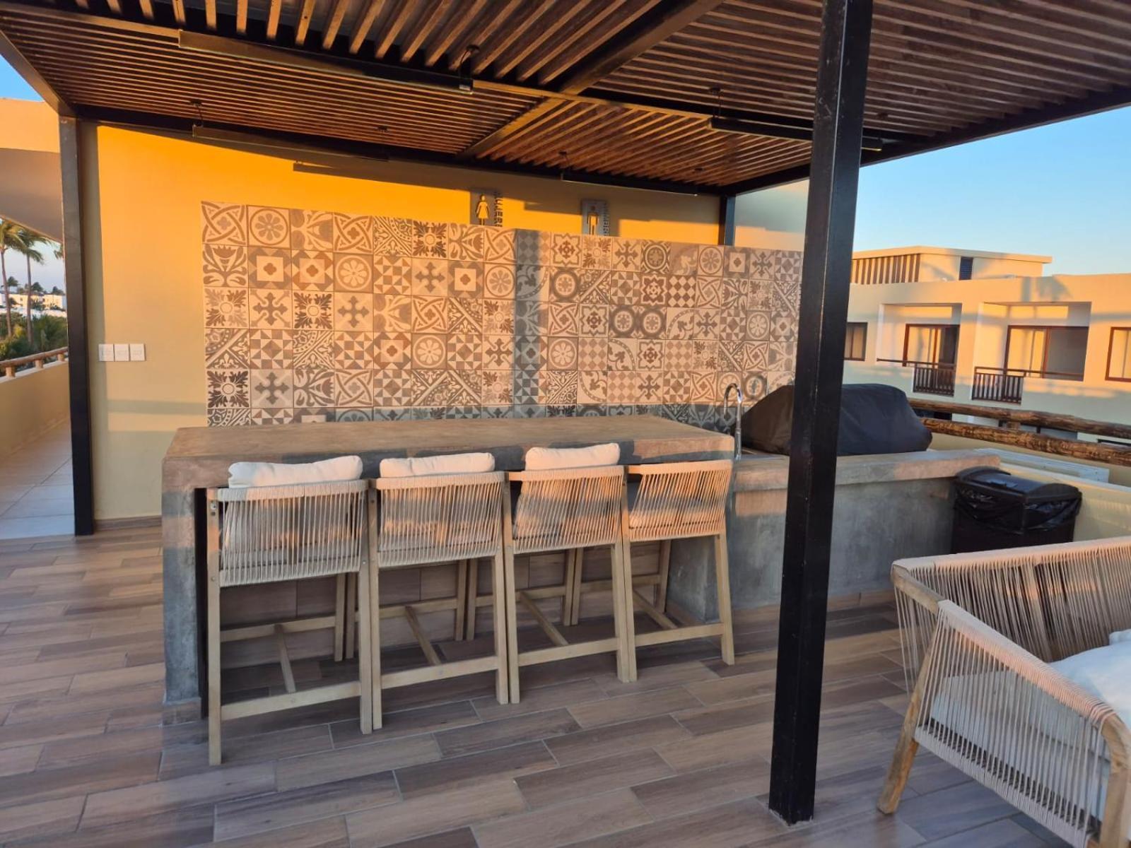 New Oceanfront Apartment