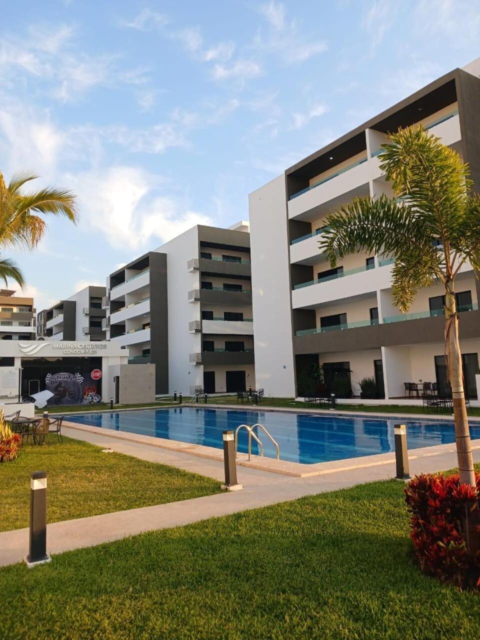 Vacation Marina Cerritos Apartment