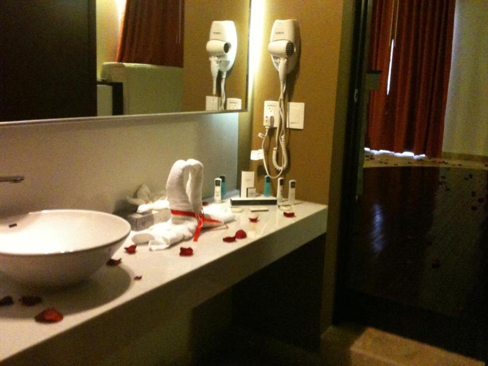 The Jonathon Boutique 5*