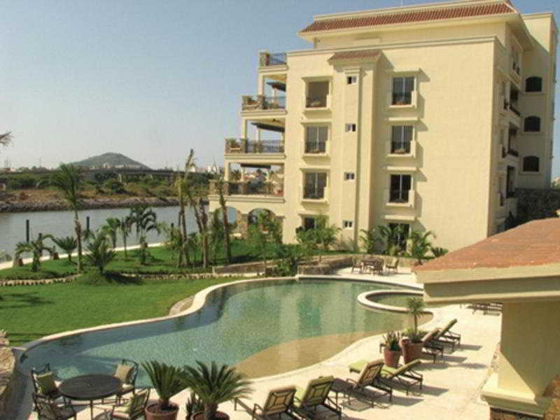 Hotel Serena And Residences