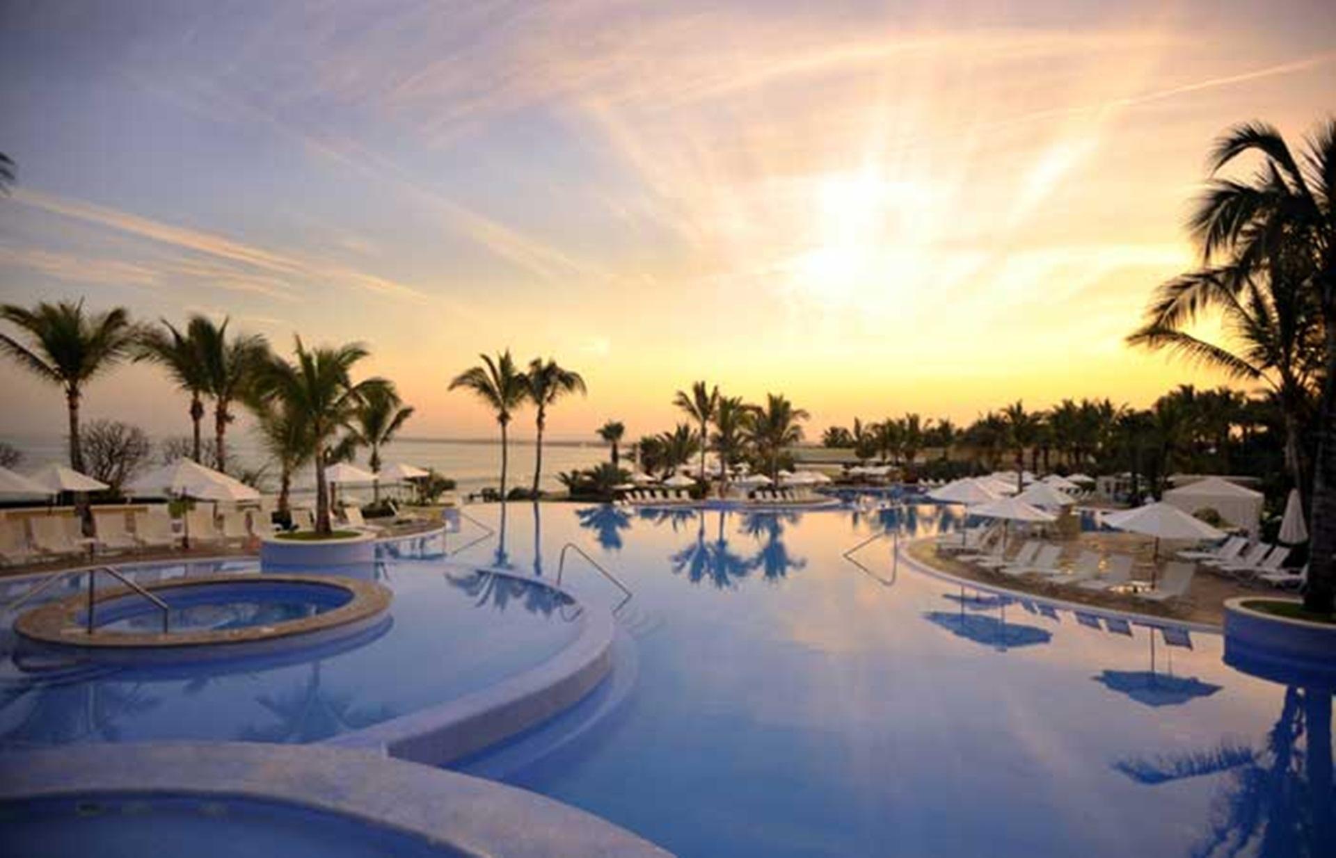 Resort Pueblo Bonito Emerald Bay Resort&spa - Mazatlán