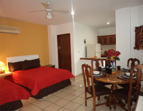 El Sombrero Hotel 2*
