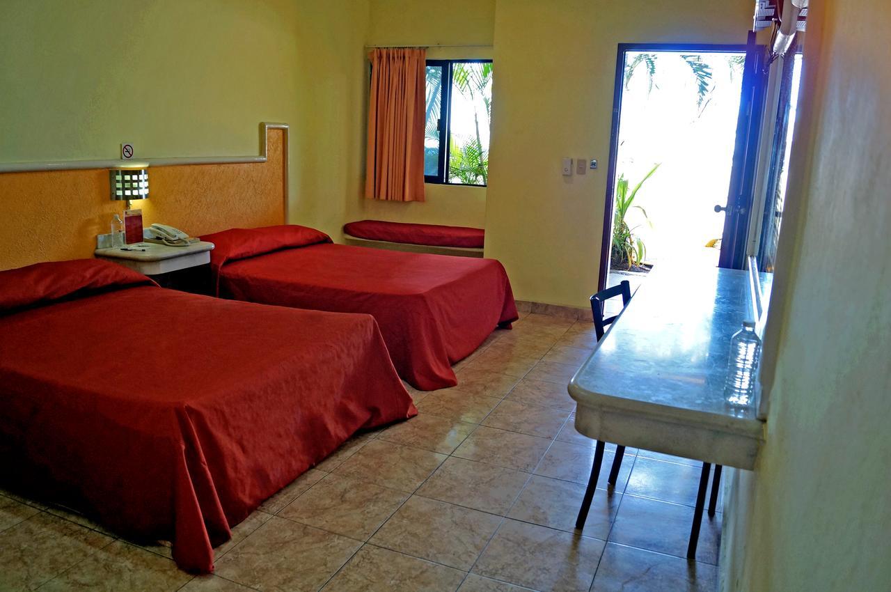 La Palapa Hotel