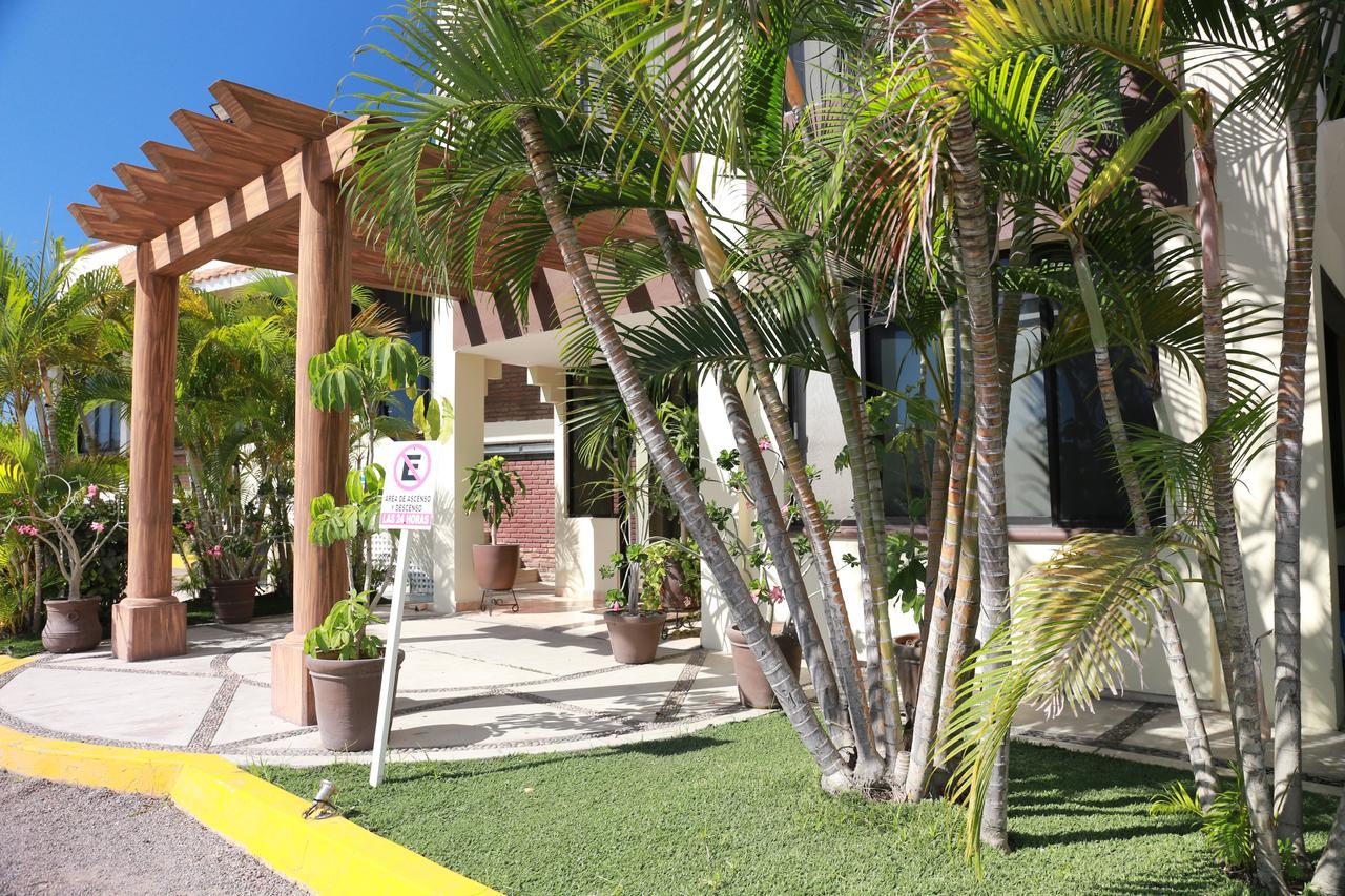 La Palapa 2*