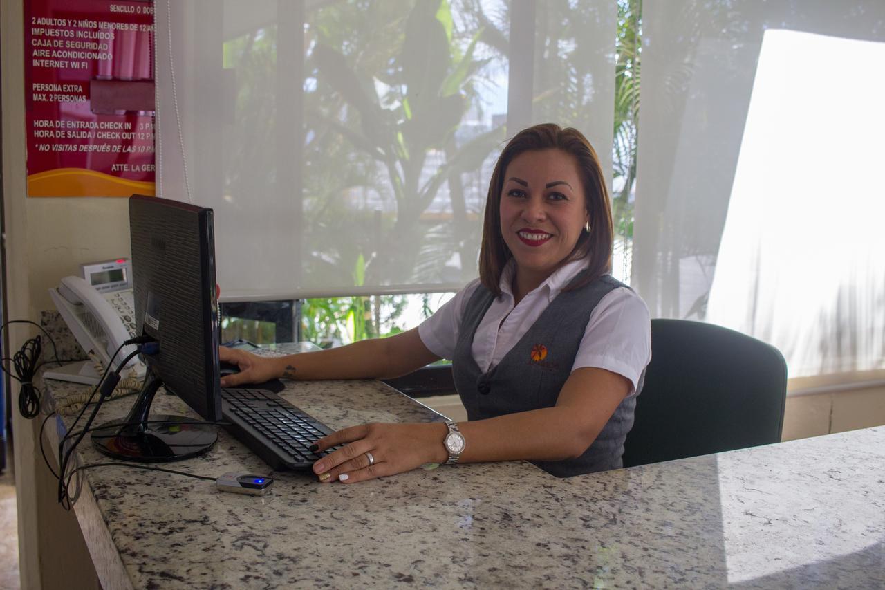 La Palapa 2*