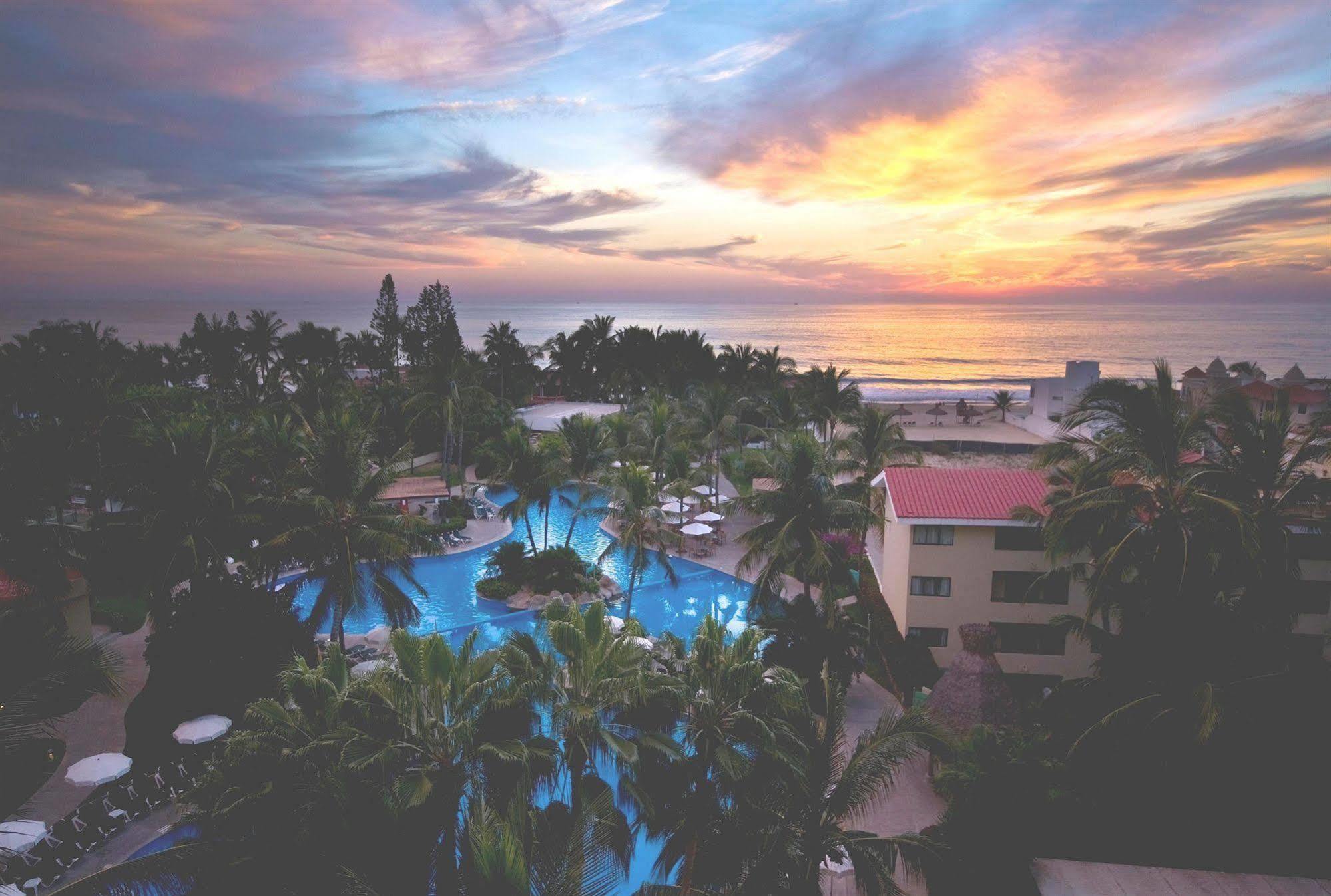 Ocean Breeze Hotel 4*