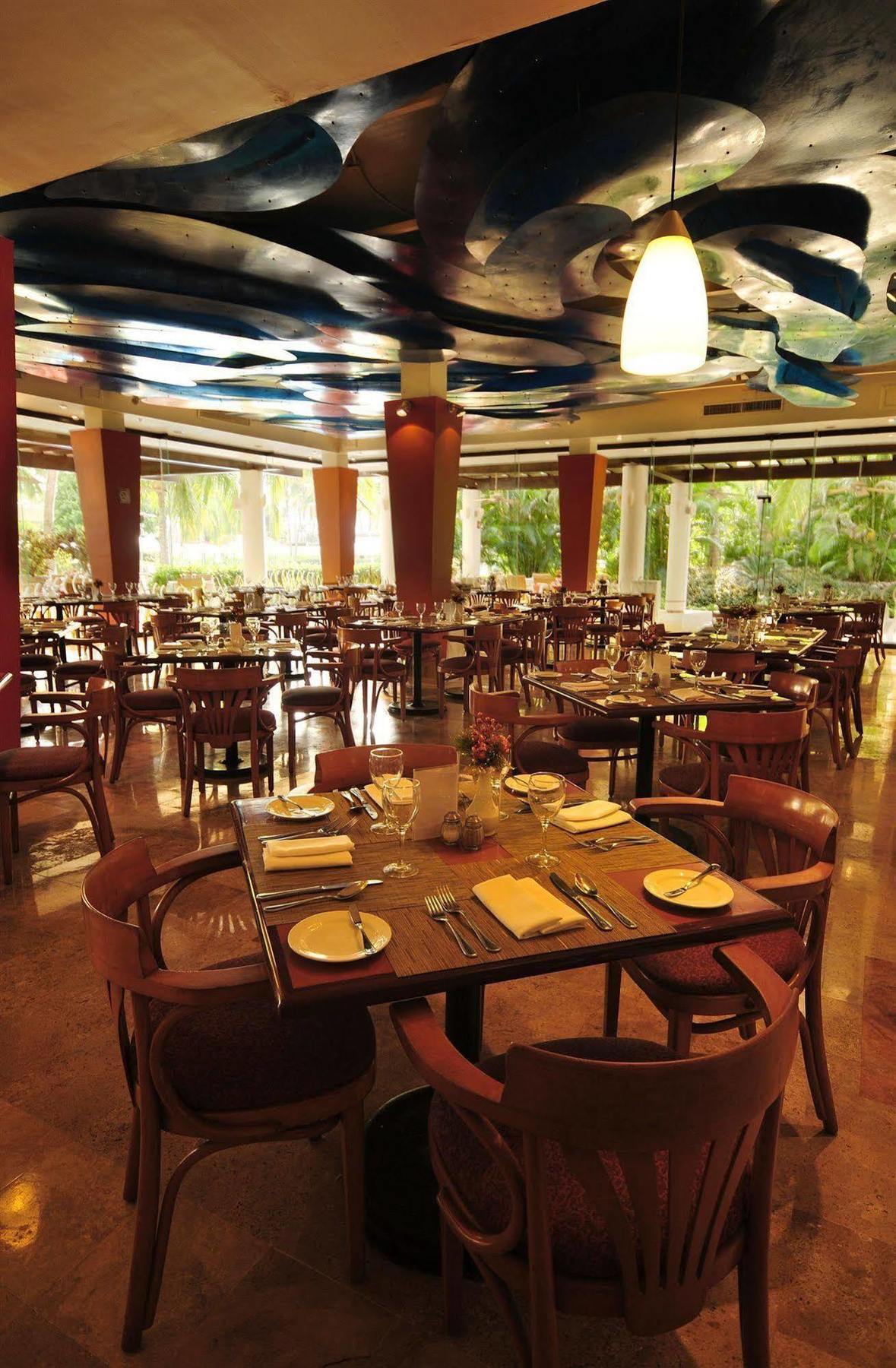 Ocean Breeze 4*