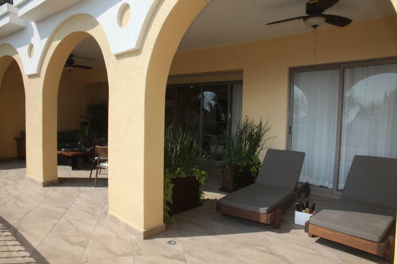 Beachfront At Gavias Grand 216