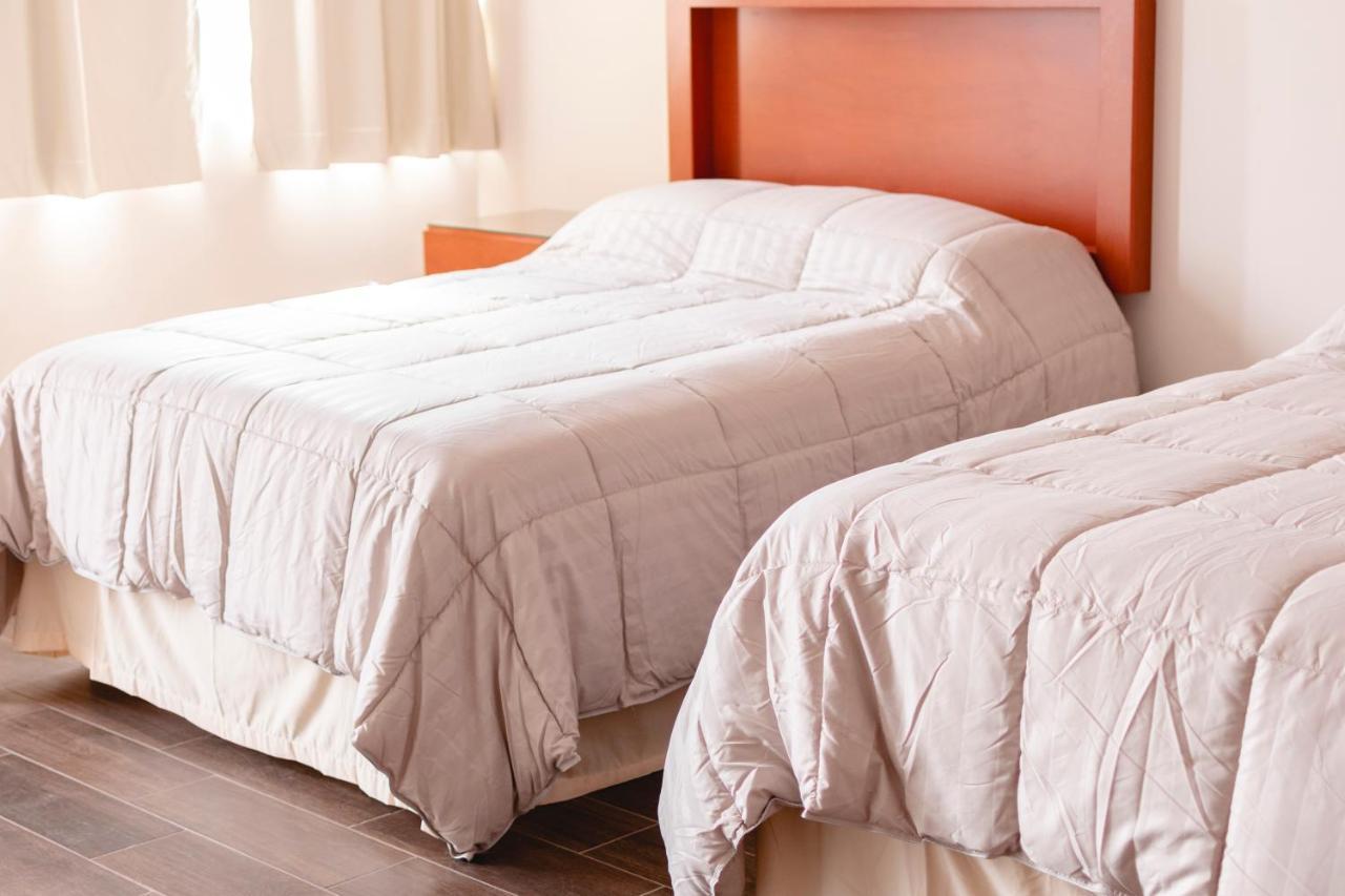 Hotel La Lola Hotel&suites 3*